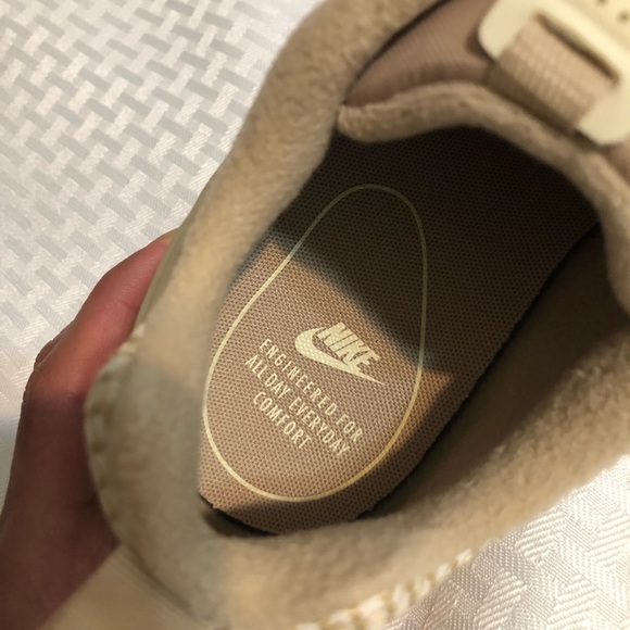 Nike Air Max Motion LW SE - Picture 7 of 8